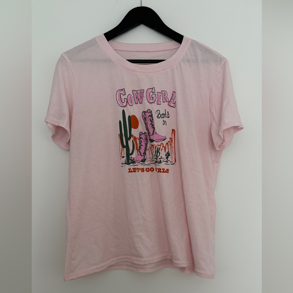 Cowgirl Graphic Tee Light Pink T-Shirt